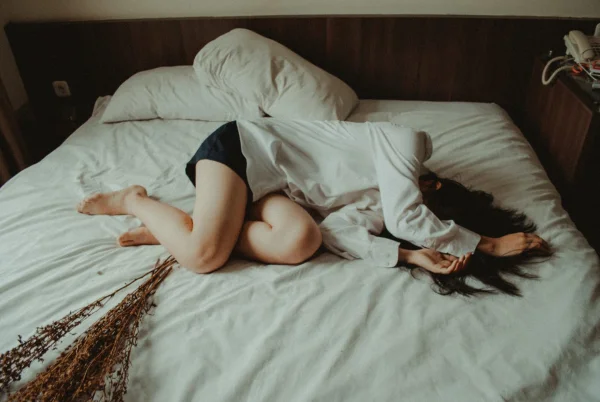 How to sleep with back pain