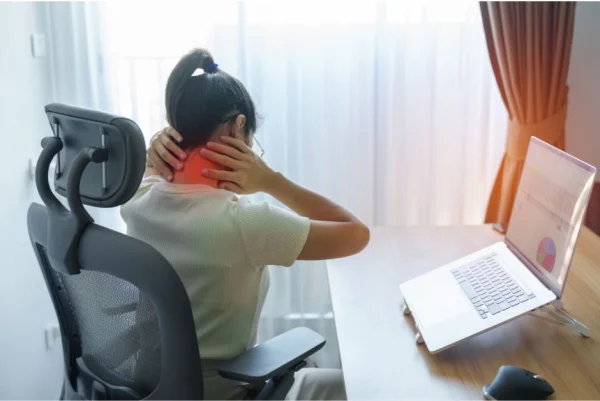 The Essential Guide to Neck and Shoulder Stretches for Knowledge Workers