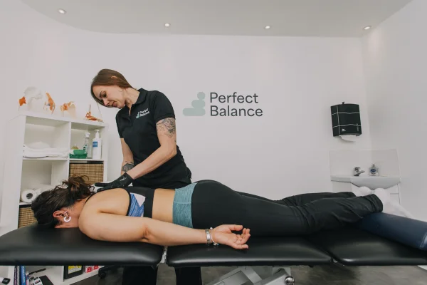 The post-holiday desk slump: how to reset your posture and beat July stiffness